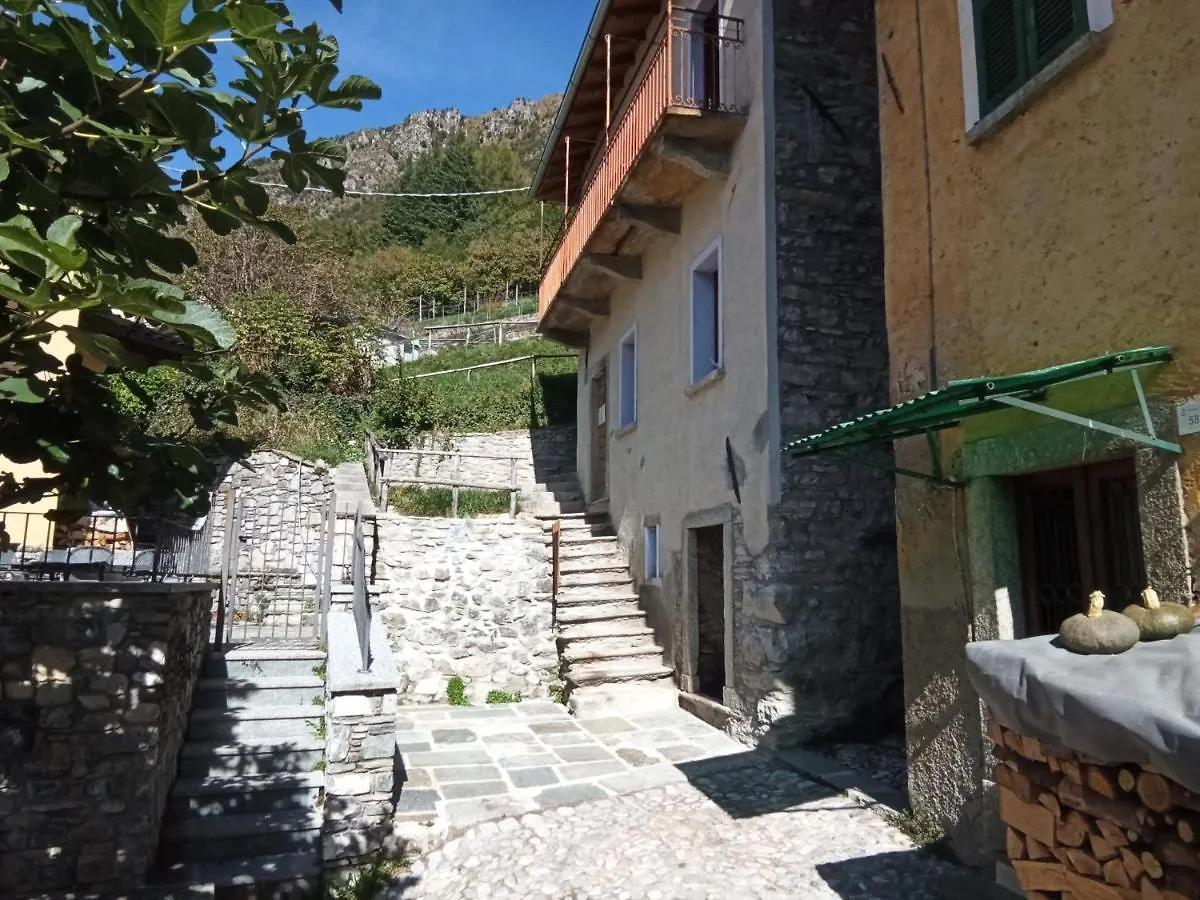 Ca' Dei Codirossi Apartment Carlazzo 0*,  Italy