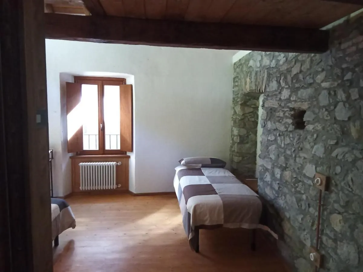 Ca' Dei Codirossi Apartment Carlazzo