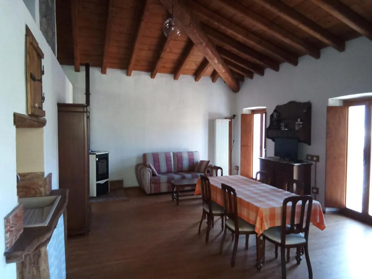 Ca' Dei Codirossi Apartment Carlazzo